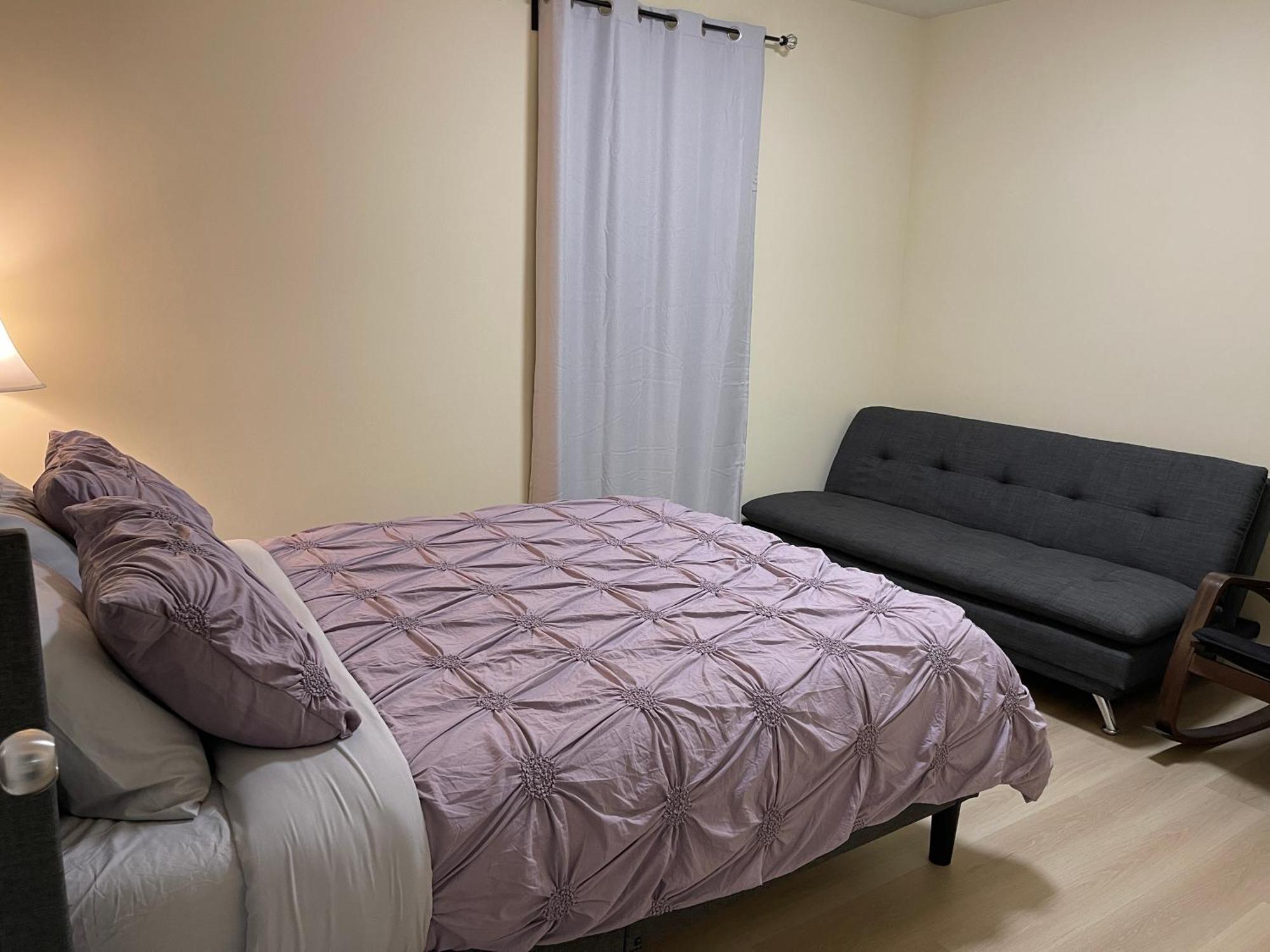 Two-Bedroom Suite With King Bed-4 Minutes To The Falls ナイアガラ・フォールズ エクステリア 写真