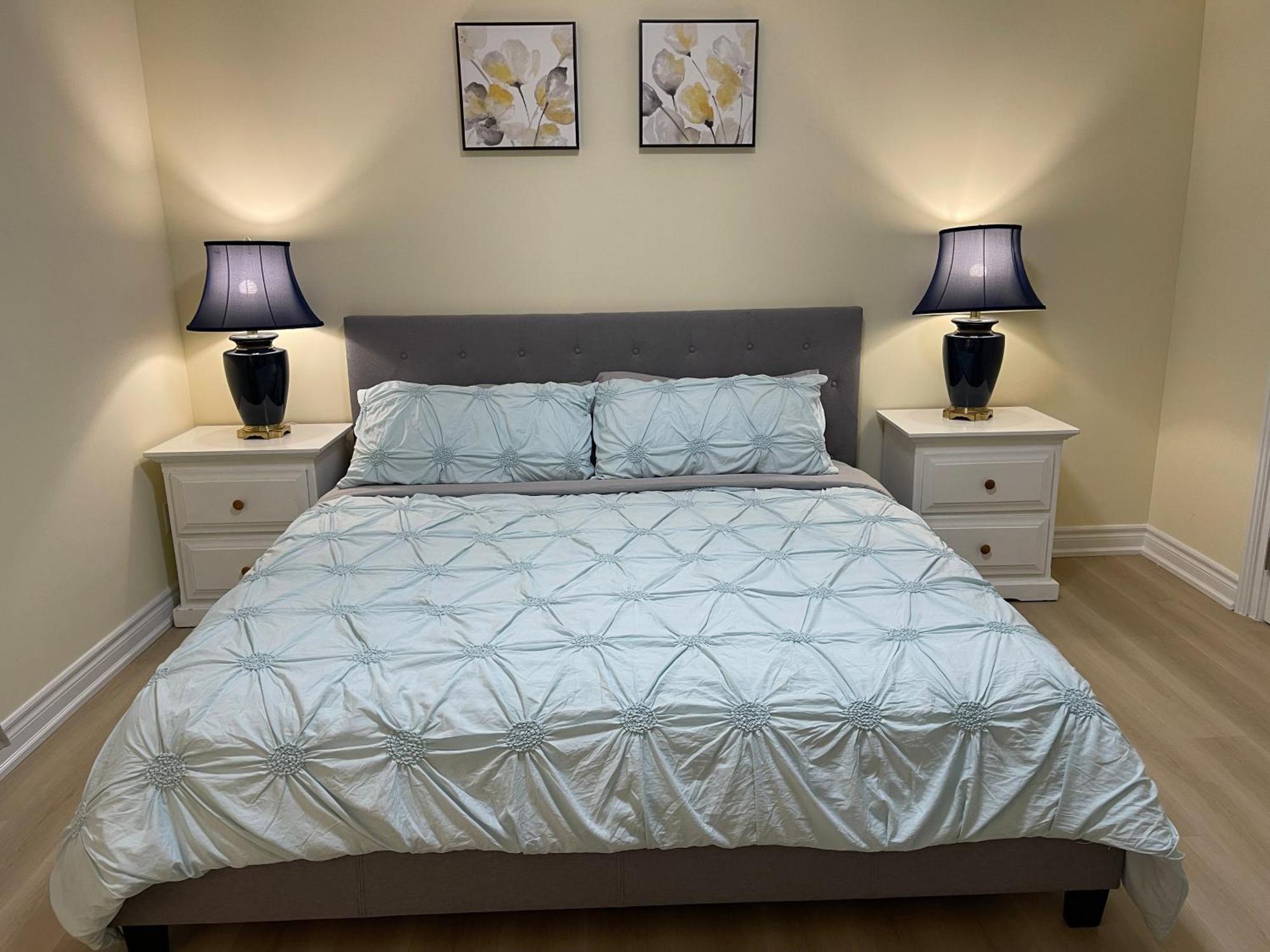 Two-Bedroom Suite With King Bed-4 Minutes To The Falls ナイアガラ・フォールズ エクステリア 写真